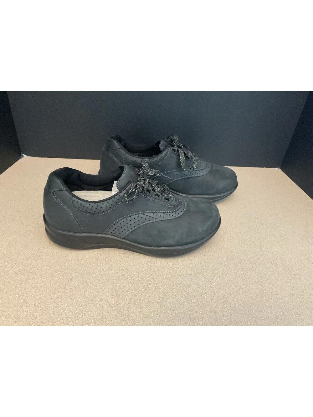 Womens SAS Walk Easy Indigo/Blueberry Nubuck Suede Walking Shoes. Size 7 Wide.